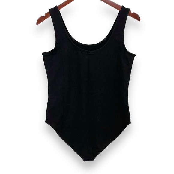 Gap- Tank Bodysuit in Black Size Medium. - Picture 5 of 8
